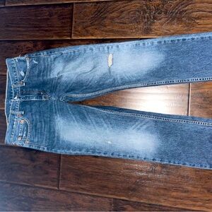 -size 32x30 Levi’s denim jeans